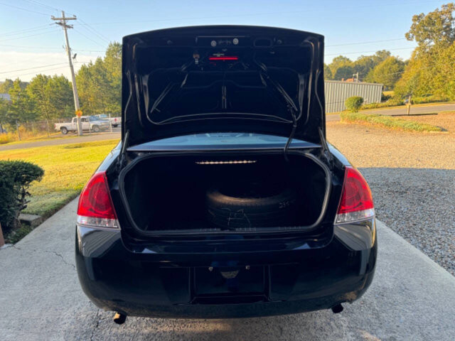 2016 Chevrolet Impala in Albemarle, NC 28001 - 2219620 17