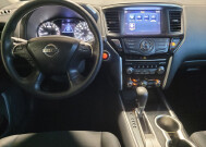 2017 Nissan Pathfinder in Hialeah, FL 33014 - 2221903 22