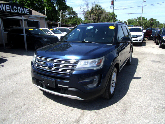 2017 Ford Explorer in Tampa, FL 33604-6914 - 2223078 2