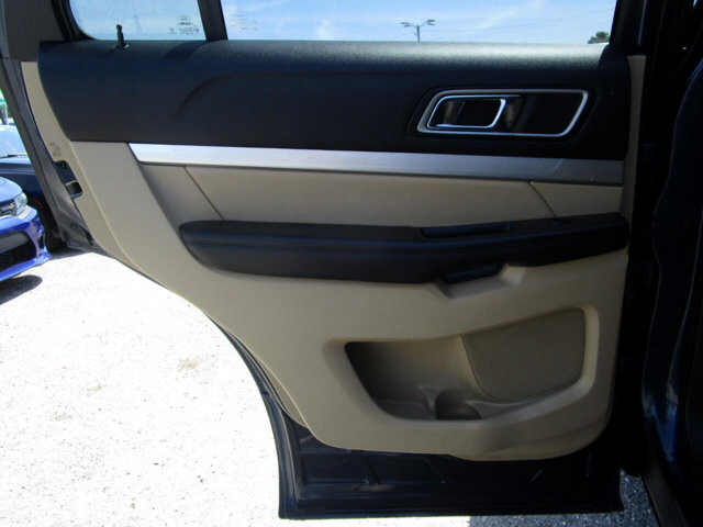 2017 Ford Explorer in Tampa, FL 33604-6914 - 2223078 19