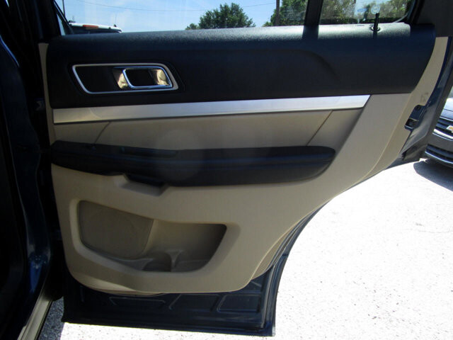 2017 Ford Explorer in Tampa, FL 33604-6914 - 2223078 20