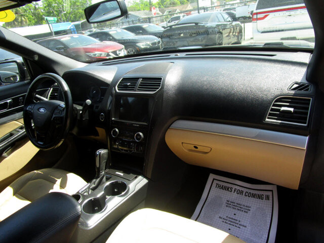2017 Ford Explorer in Tampa, FL 33604-6914 - 2223078 13