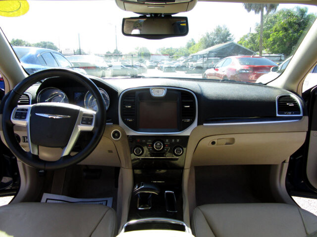 2014 Chrysler 300 in Tampa, FL 33604-6914 - 2223079 29
