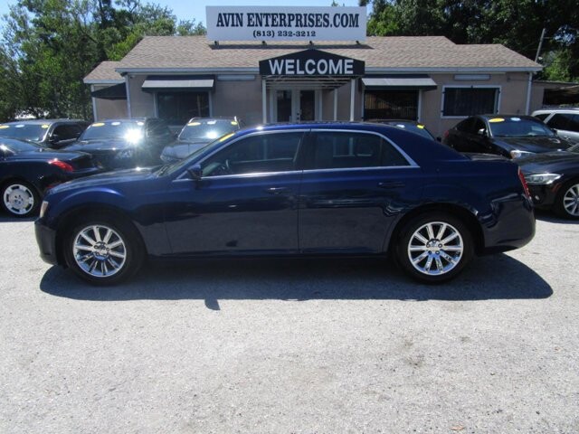 2014 Chrysler 300 in Tampa, FL 33604-6914 - 2223079 25