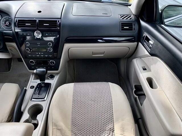 2009 Ford Fusion in Hudson, FL 34669 - 2225186 16