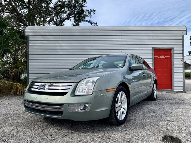 2009 Ford Fusion in Hudson, FL 34669 - 2225186 4