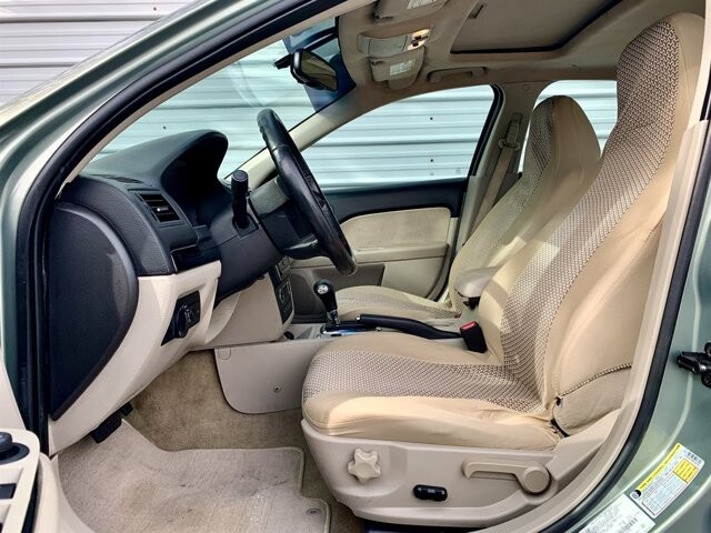 2009 Ford Fusion in Hudson, FL 34669 - 2225186 10