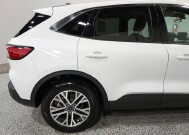 2022 Ford Escape in Wooster, OH 44691 - 2226147 10
