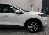 2022 Ford Escape in Wooster, OH 44691 - 2226147 9