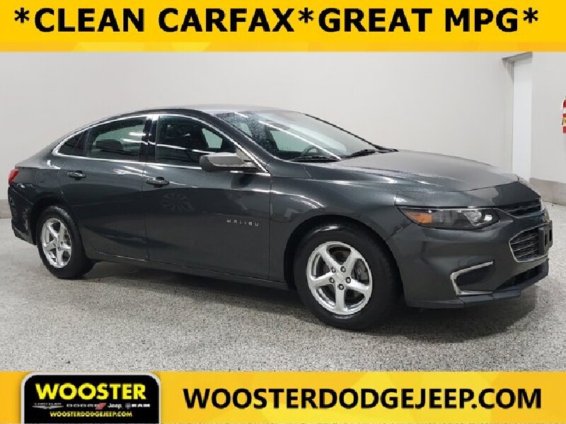 2018 Chevrolet Malibu in Wooster, OH 44691 - 2226152