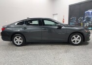 2018 Chevrolet Malibu in Wooster, OH 44691 - 2226152 2