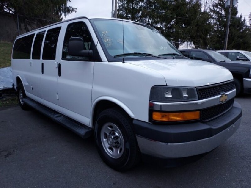 2020 Chevrolet Express 3500 in Wooster, OH 44691 - 2226170