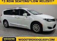 2018 Chrysler Pacifica in Wooster, OH 44691 - 2226171 1