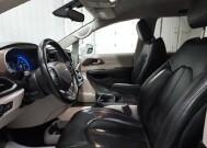 2018 Chrysler Pacifica in Wooster, OH 44691 - 2226171 13