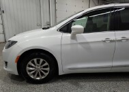 2018 Chrysler Pacifica in Wooster, OH 44691 - 2226171 12