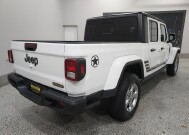 2021 Jeep Gladiator in Wooster, OH 44691 - 2226185 3