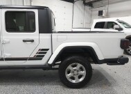 2021 Jeep Gladiator in Wooster, OH 44691 - 2226185 12