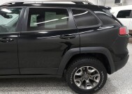 2019 Jeep Cherokee in Wooster, OH 44691 - 2226197 9