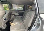2016 Toyota Highlander in Westport, MA 02790 - 2226669 23