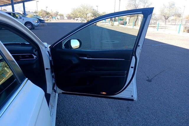 2018 Toyota Camry in tucson, AZ 85719 - 2226800 18