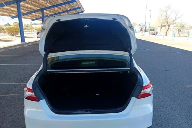 2018 Toyota Camry in tucson, AZ 85719 - 2226800 11