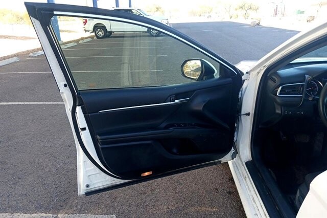 2018 Toyota Camry in tucson, AZ 85719 - 2226800 16