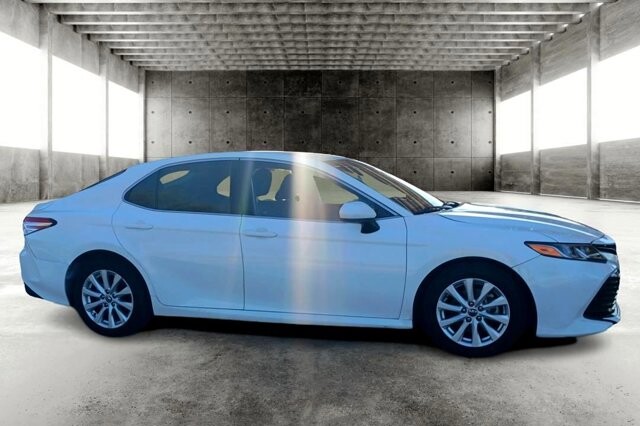 2018 Toyota Camry in tucson, AZ 85719 - 2226800 8