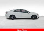 2021 Toyota Camry in Perham, MN 56573 - 2229211 8