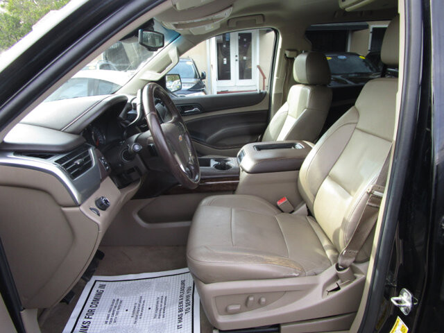 2015 Chevrolet Suburban in Tampa, FL 33604-6914 - 2231431 43