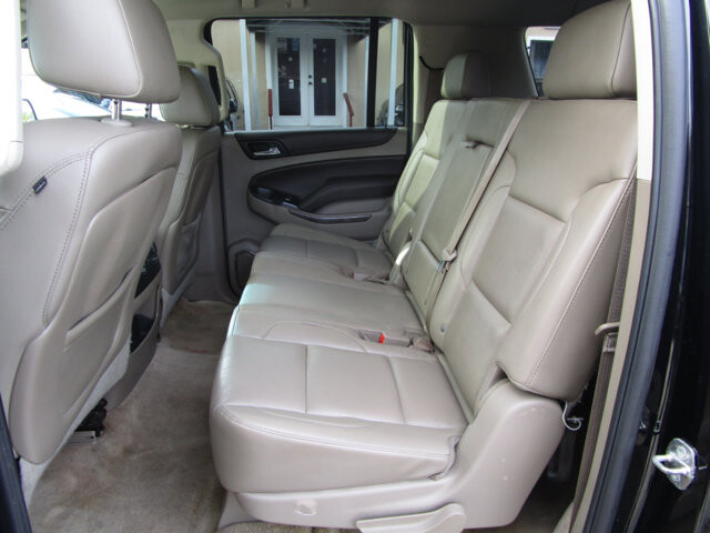 2015 Chevrolet Suburban in Tampa, FL 33604-6914 - 2231431 46