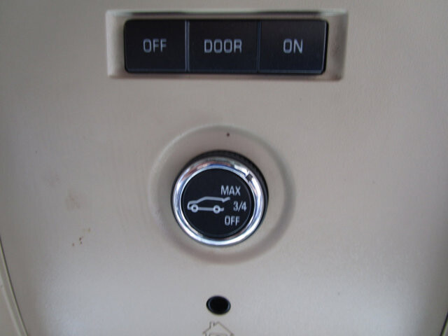 2015 Chevrolet Suburban in Tampa, FL 33604-6914 - 2231431 51