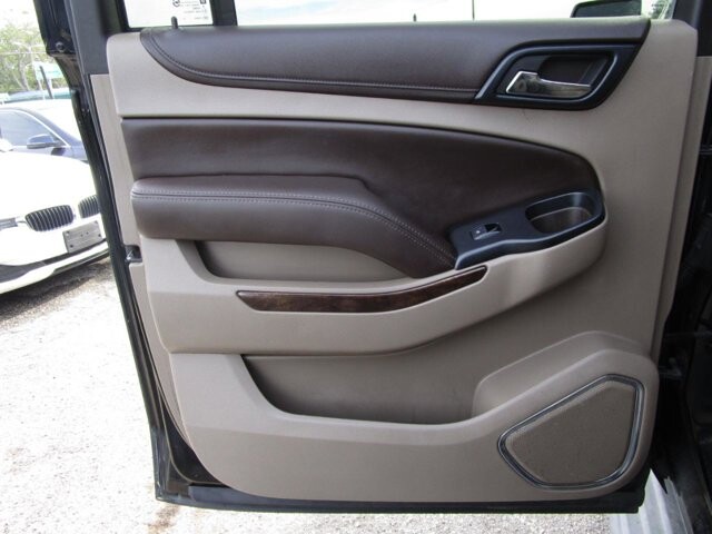 2015 Chevrolet Suburban in Tampa, FL 33604-6914 - 2231431 21