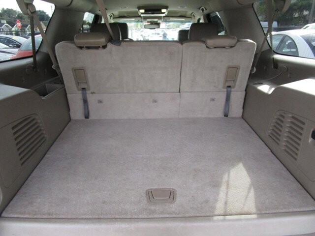 2015 Chevrolet Suburban in Tampa, FL 33604-6914 - 2231431 28
