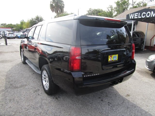 2015 Chevrolet Suburban in Tampa, FL 33604-6914 - 2231431 30