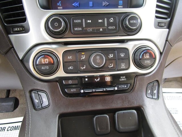 2015 Chevrolet Suburban in Tampa, FL 33604-6914 - 2231431 5