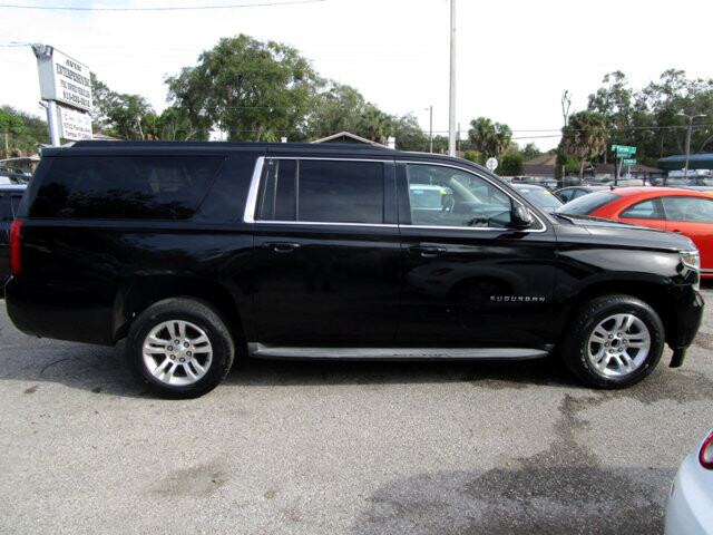 2015 Chevrolet Suburban in Tampa, FL 33604-6914 - 2231431 31