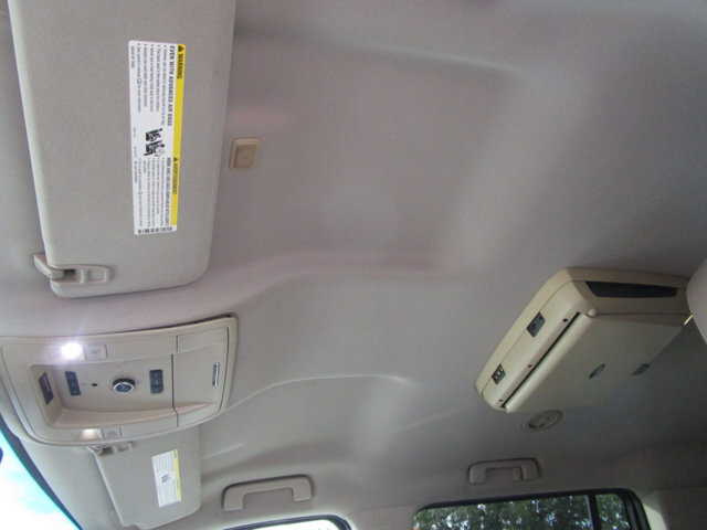 2015 Chevrolet Suburban in Tampa, FL 33604-6914 - 2231431 52