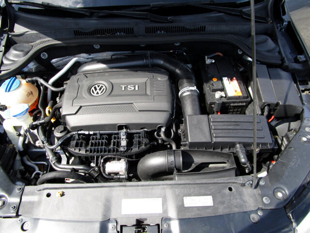 2016 Volkswagen Jetta in Tampa, FL 33604-6914 - 2231432 21