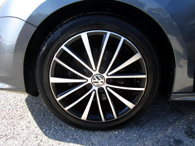 2016 Volkswagen Jetta in Tampa, FL 33604-6914 - 2231432 50