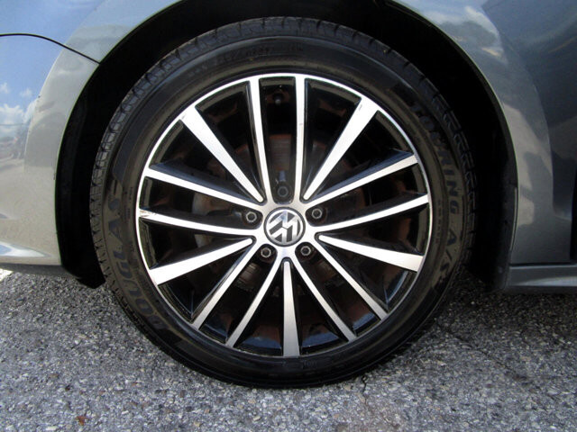 2016 Volkswagen Jetta in Tampa, FL 33604-6914 - 2231432 20