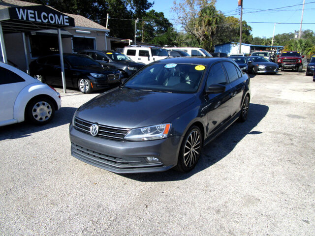 2016 Volkswagen Jetta in Tampa, FL 33604-6914 - 2231432 31