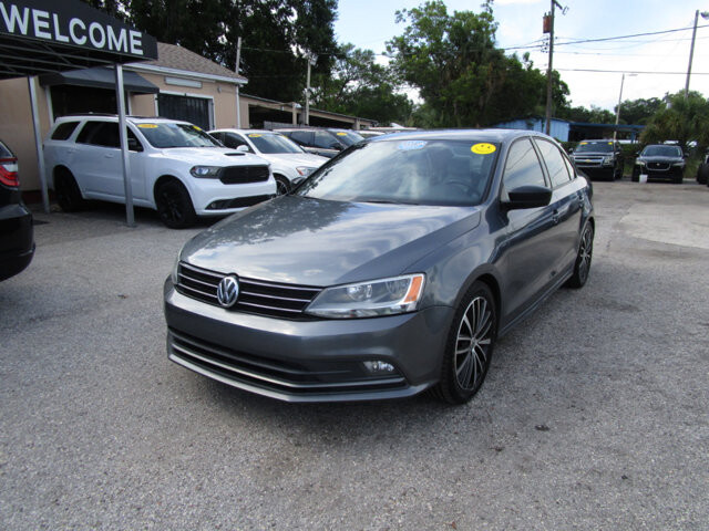 2016 Volkswagen Jetta in Tampa, FL 33604-6914 - 2231432 2