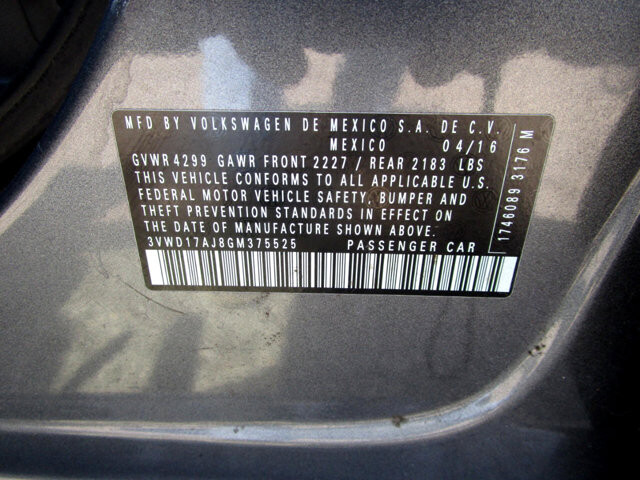 2016 Volkswagen Jetta in Tampa, FL 33604-6914 - 2231432 29