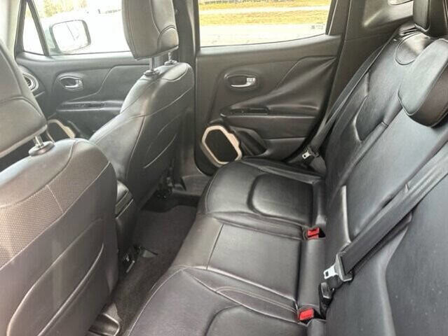 2015 Jeep Renegade in Commerce, GA 30529 - 2232031 10
