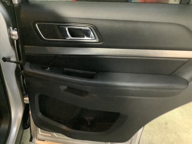 2019 Ford Explorer in Chicago, IL 60659 - 2233237 20