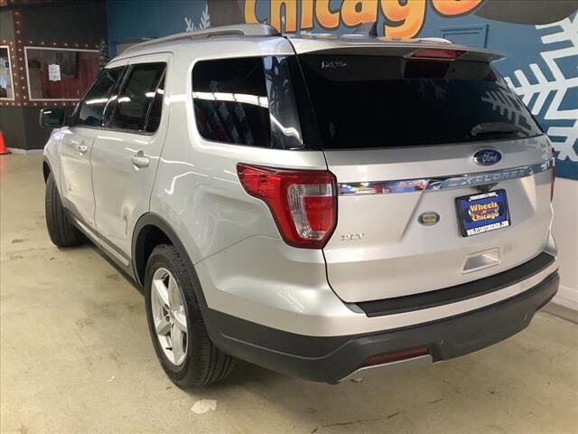 2019 Ford Explorer in Chicago, IL 60659 - 2233237 3