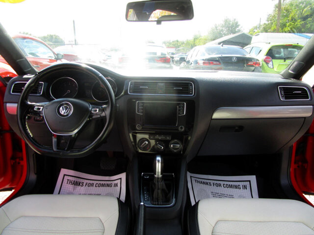 2016 Volkswagen Jetta in Tampa, FL 33604-6914 - 2234124 60
