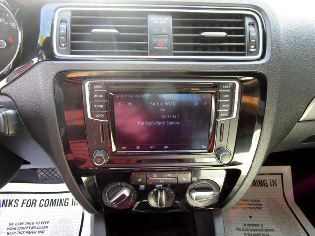 2016 Volkswagen Jetta in Tampa, FL 33604-6914 - 2234124 62