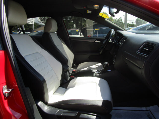 2016 Volkswagen Jetta in Tampa, FL 33604-6914 - 2234124 36