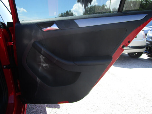 2016 Volkswagen Jetta in Tampa, FL 33604-6914 - 2234124 46